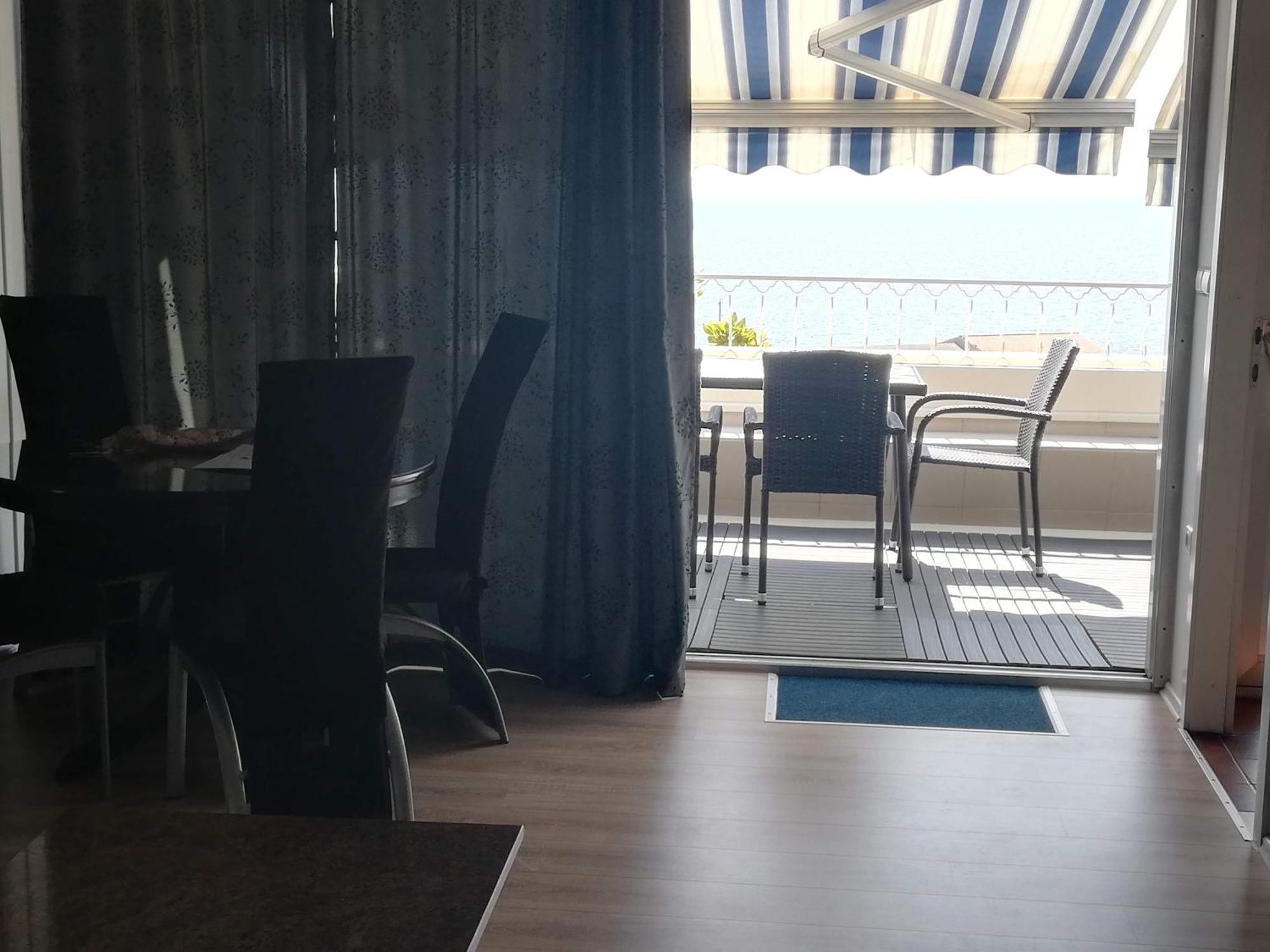 Villa Elit Dugi Rat Bilik gambar
